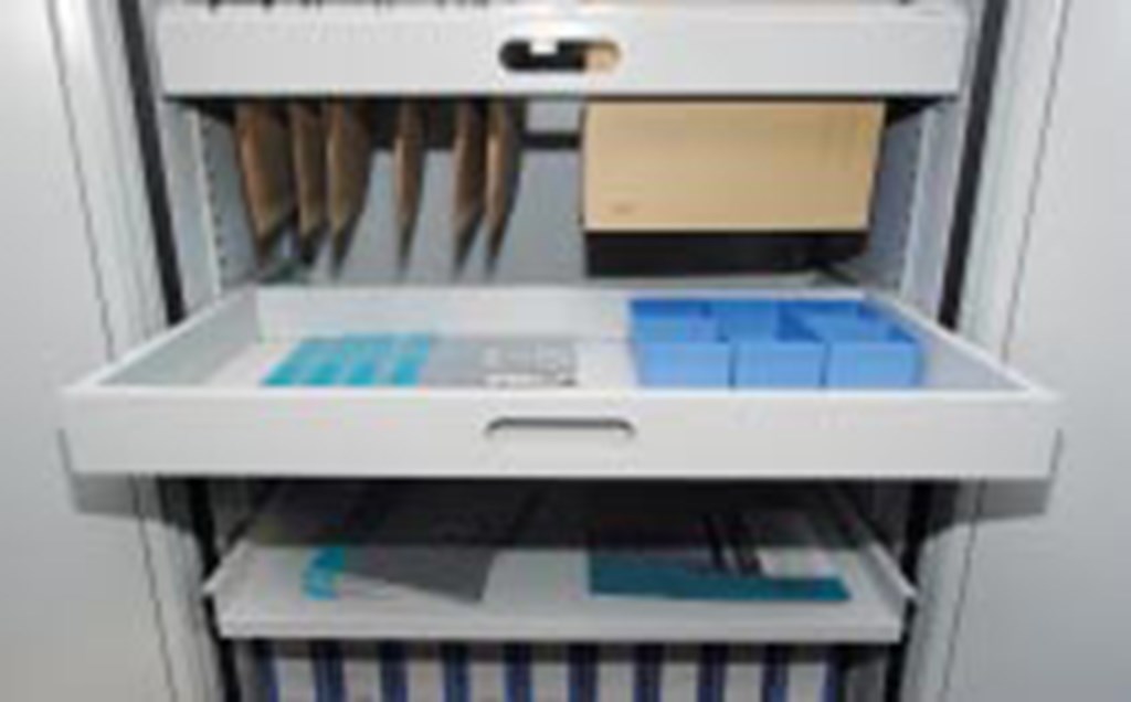Pull-out drawer